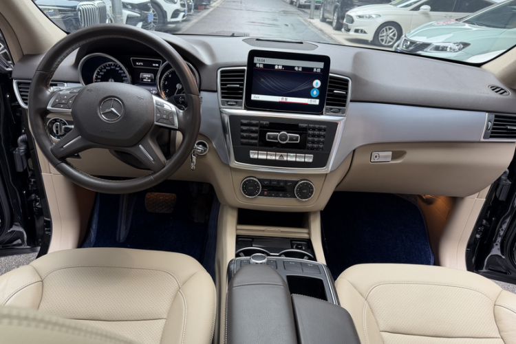 Used Mercedes-Benz M-Class 2015 ML 320 4MATIC
