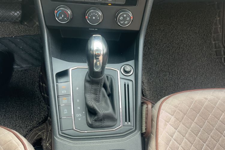 Used Volkswagen Lavida 2019 1.5L Automatic Comfort Edition China VI Standard