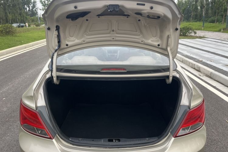 Used Hyundai Verna (older generation) 2014 1.4L Automatic Smart GLS
