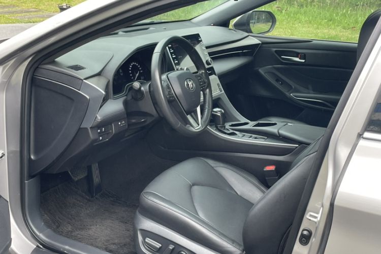 Used Toyota Avalon 2019 2.0L Luxury Edition China VI Standard Left Front Seat