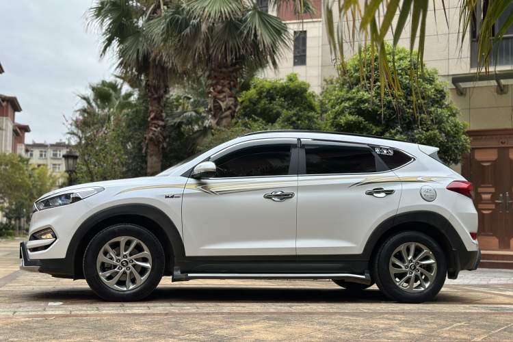 Used Hyundai Tucson 2018 1.6T Dual-Clutch Two-Wheel Drive 15th Anniversary Special Edition