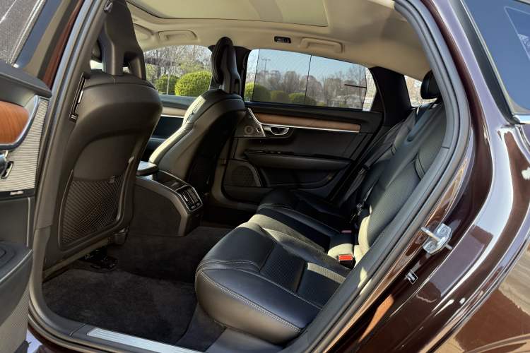 Used Volvo S90 2018 T5 Prestige Edition