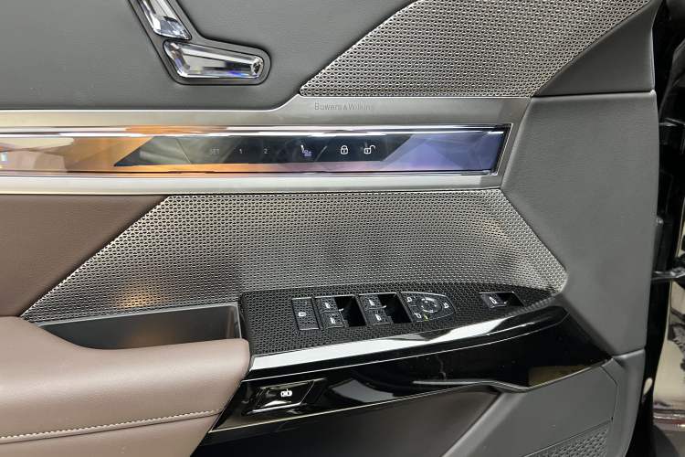 Used BMW 7 Series 2023 740Li Leading Edition Luxury Package
