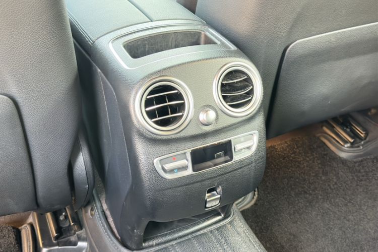 Used Mercedes-Benz GLC 2021 GLC 300 L 4MATIC Dynamic Model Interior 1