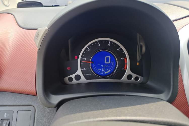 Used CHANGAN Benni 2015 1.4L IMT Luxury Model China V Standard