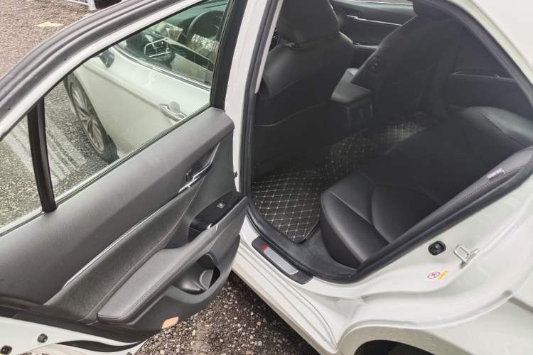 Used Toyota Camry 2018 2.5G Luxury Edition
