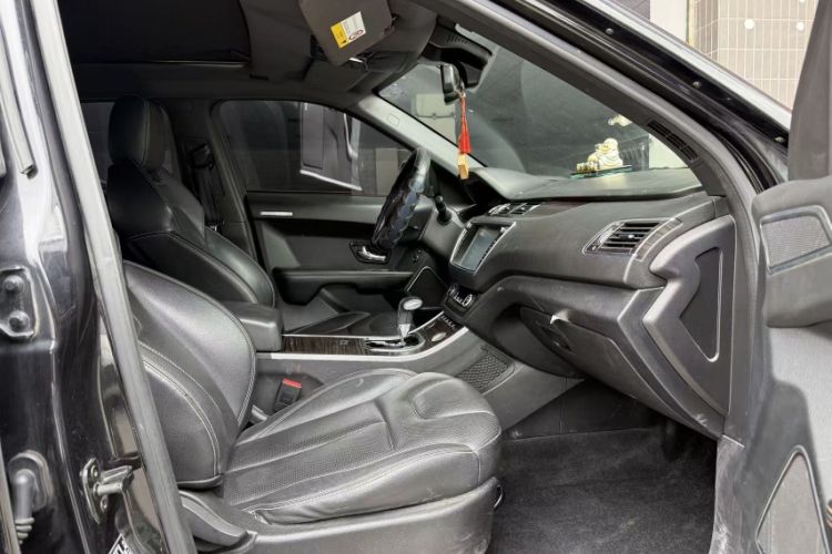 Used Land X7 2016 2.0T Panoramic Prestige Edition