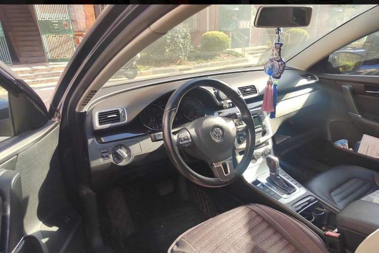 Used Volkswagen Magotan 2012 1.4TSI Luxury Model