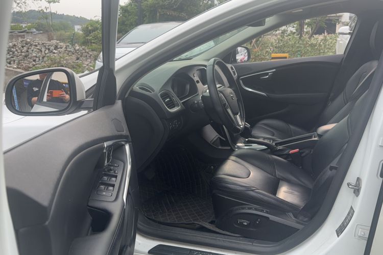 Used Volvo V40 2018 T3 Zhiyi Edition Driver Seat