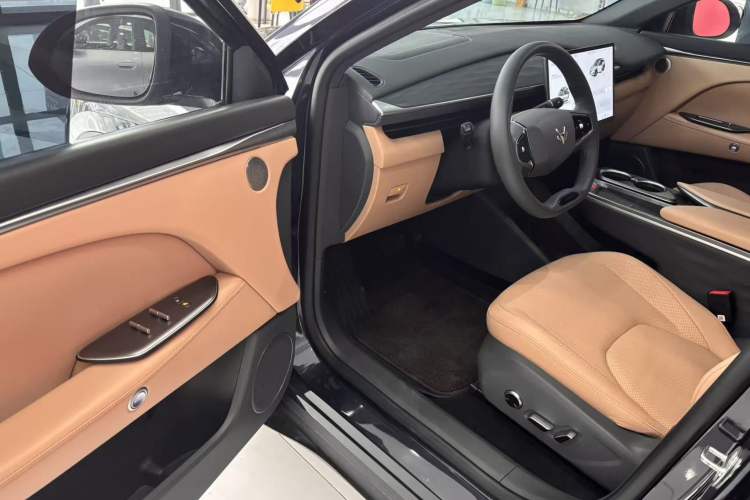 Used ARCFOX Alpha T5 2025 520 PRO
