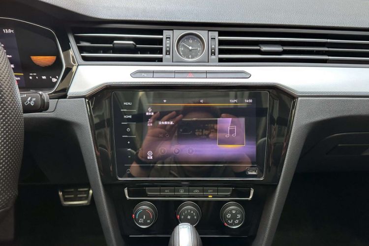 Used Volkswagen Magotan 2025 Zhongxiang Version 280TSI DSG Comfort Edition
