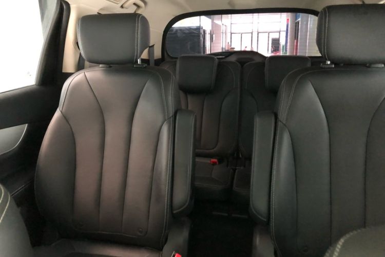 Used BYD Song MAX 2021 Upgraded Model 1.5T Automatic Luxury 6-Seater Headliner