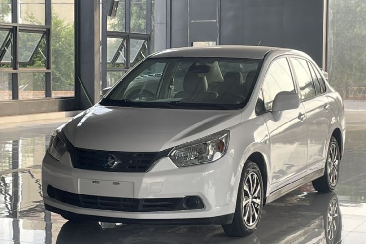 Used Venucia D50 2012 1.6L Automatic Comfort Edition