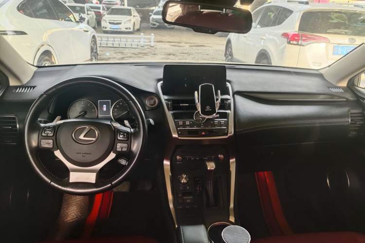 Used Lexus NX 2020 200 All-Wheel Drive Fēngshàng Version China VI Standard Interior 4