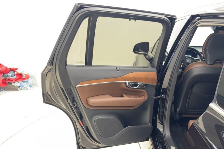 Used Volvo XC90 2019 T6 Zhiyi Edition 7-Seater China VI Standard
