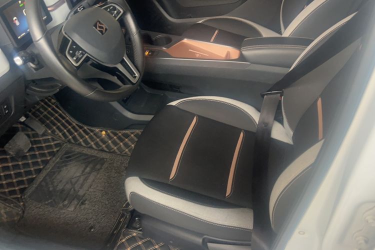 Used SOL E10X 2021 302 km Range Luxury Version 31.4 kWh