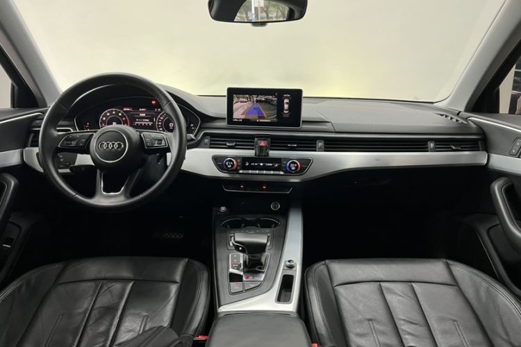 Used Audi A4L 2019 40 TFSI Fashion Edition China VI Emission Standard Interior 1