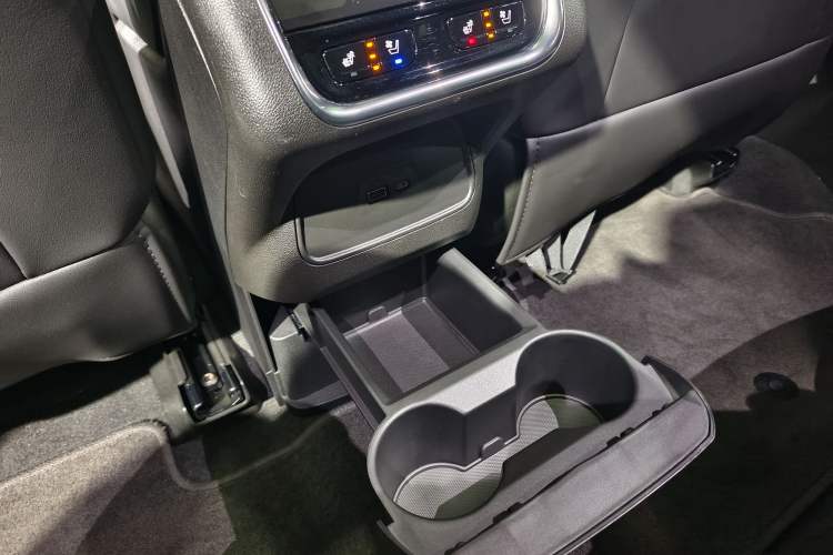 Used Buick Enclave 2022 652T 4x4 Prestige Flagship 6-Seater Interior 11