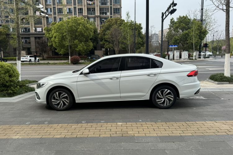 Used Volkswagen Bora 2023 200TSI DSG Enjoyment Edition Exterior 1