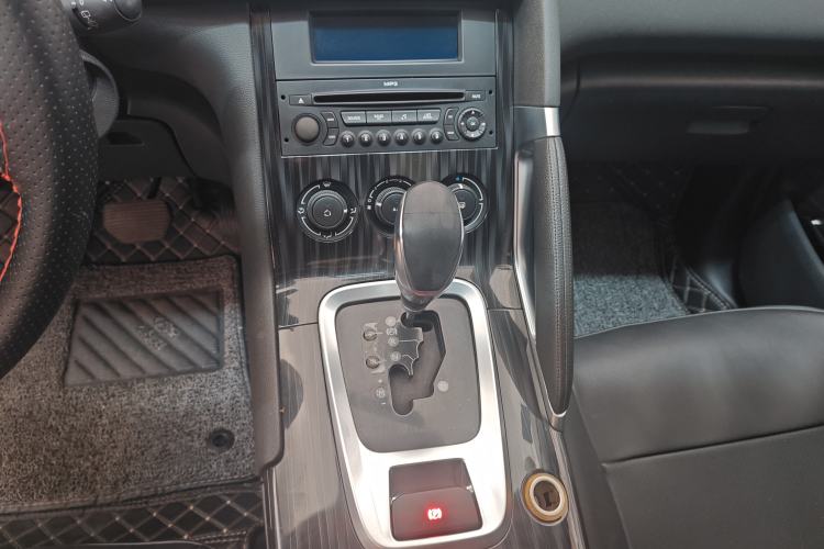 Used Peugeot 3008 2015 1.6THP Automatic Classic Edition