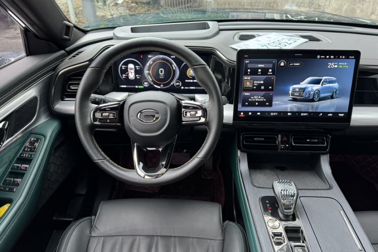 Used GAC Trumpchi GS8 2022 Double-Energy Series 2.0TM Two-Wheel Drive Prestige Edition (6 Seats)
