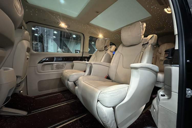 Used Mercedes-Benz V-Class 2017 V 260 L Prestige Extended Edition