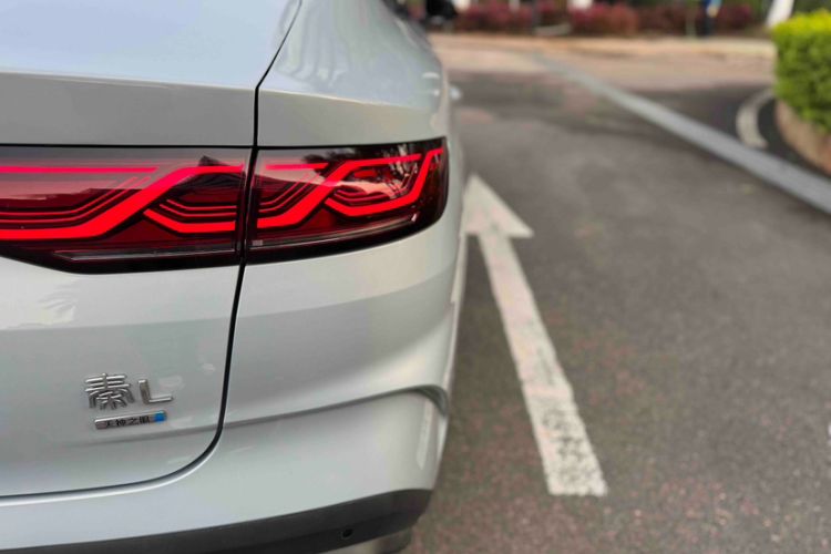 Used BYD Qin L 2025 DM-i Smart Drive 120KM Superior Model Exterior 8