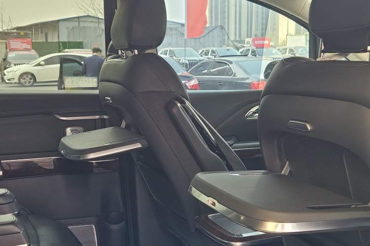 Used Hongqi HQ9 2023 2.0T Smart Connect Flagship Edition