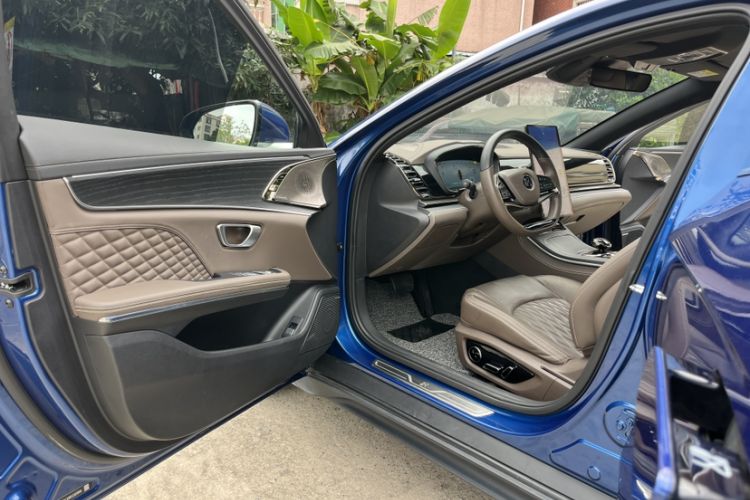 Used BYD Han 2022 DM-i 121KM Luxury Model Interior 5