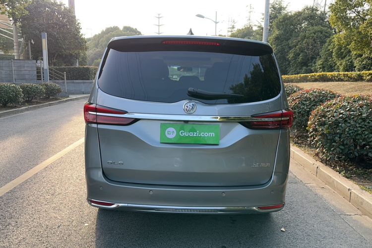 Used Buick GL8 2023 Land Executive Class 652T Luxury Model
