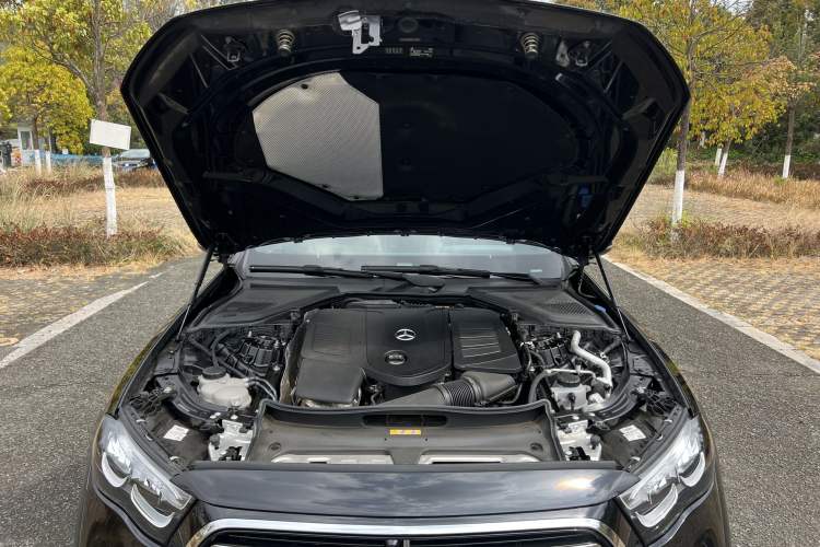 Used Mercedes-Benz E-Class 2024 Facelift E 300 L Fashion Sport Edition
