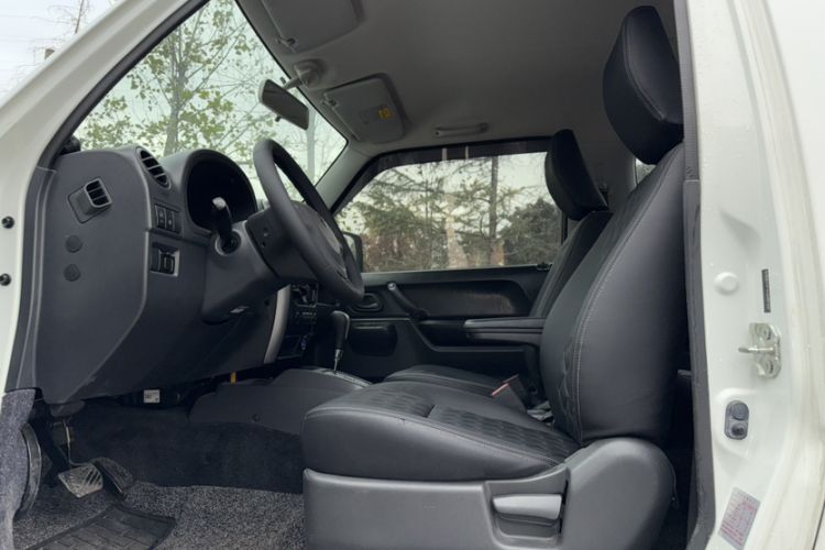 Used Suzuki Jimny 2015 1.3 AT JLX
