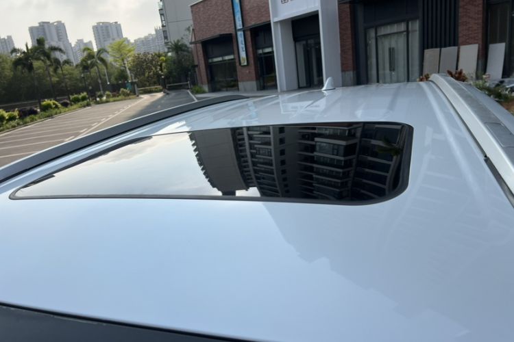 Used Toyota Wildlander 2020 Dual-Engine 2.5L E-CVT Two-Wheel Drive Luxury Edition Roof