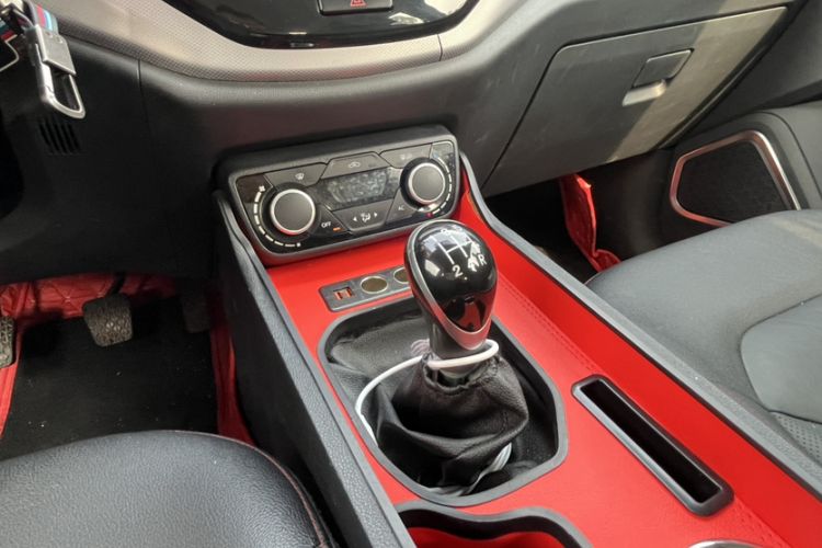 Used FAW Senya R7 2016 1.6L Manual Luxury Model