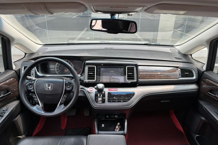 Used Honda Elysion 2016 2.4L Luxury Edition

