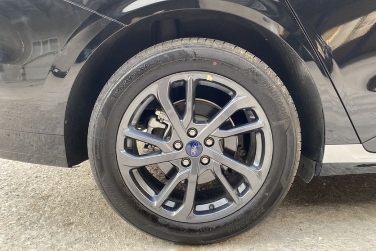 Used Ford Mondeo 2025 2.0T EcoBoost Luxury Version
