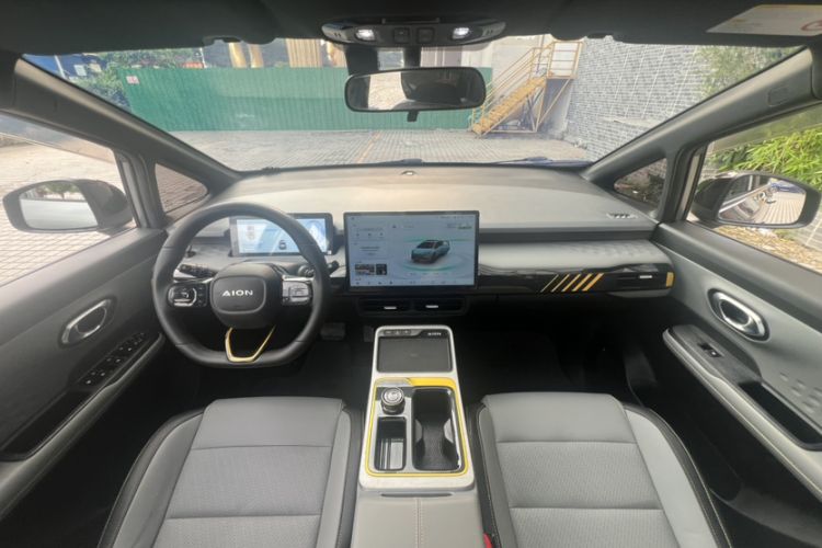 Used AION Y 2022 70 Intelligent Edition Lithium Iron Phosphate Interior 8