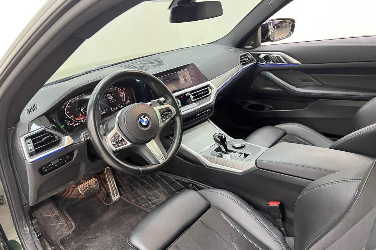 Used BMW 4 Series 2022 Second Facelift 430i M Sport Night Edition Package Steering Wheel