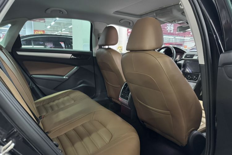 Used Volkswagen Passat 2015 1.8TSI DSG Prestige Edition
