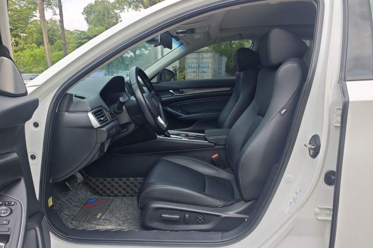 Used Honda Accord 2022 260TURBO Phantom Night · Prestige Edition
