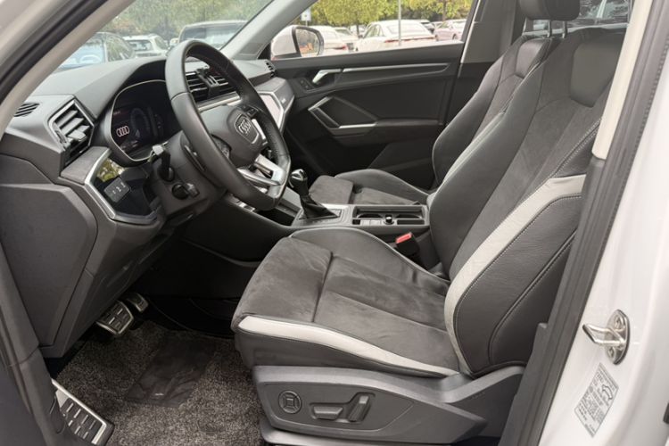 Used Audi Q3 2021 40 TFSI Fashion Dynamic Model