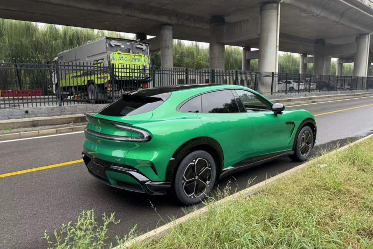 Used Xiaomi Auto YU7 2025 Ultra-Long Range Rear-Wheel Drive Version
