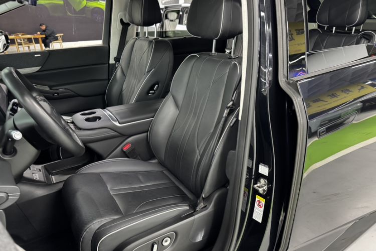 Used XPeng X9 2024 702 Ultra-Long Range Max