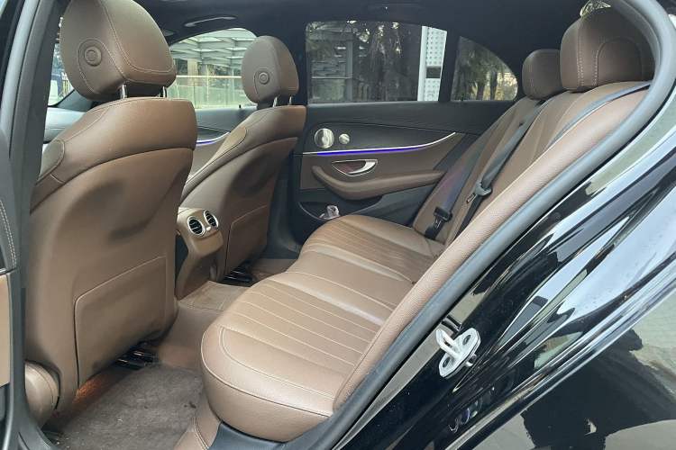 Used Mercedes-Benz E-Class (Import) 2021 Restyled E 260 Luxury Sports Edition
