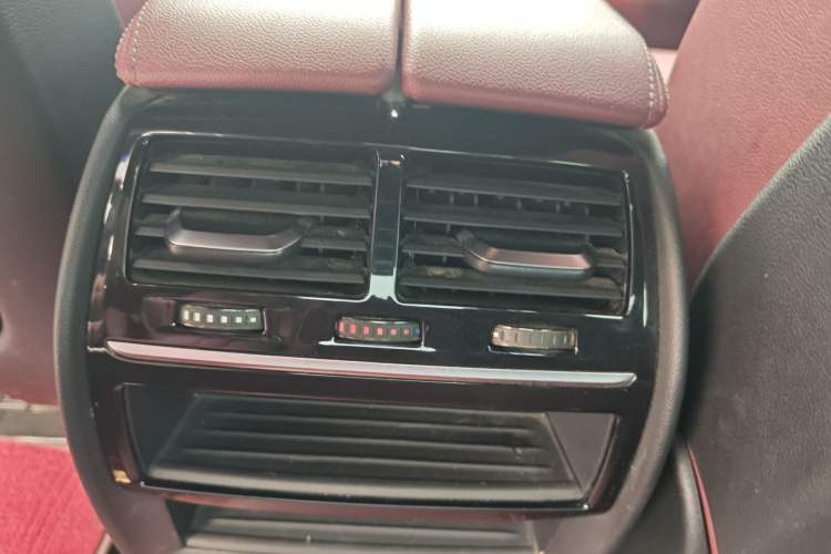 Used BMW 5 Series 2021 525Li M Sport Package Interior 11