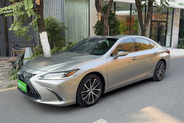 Used Lexus ES 2021 300h Premium Edition