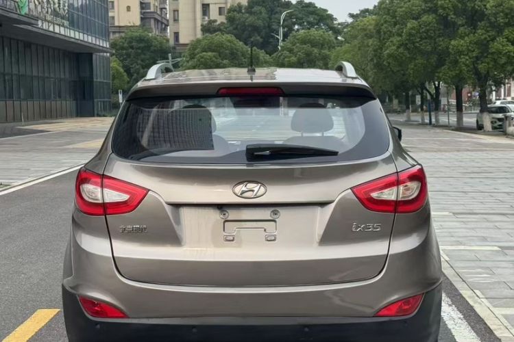 Used Hyundai ix35 2015 2.0L Automatic 2WD Smart Type China IV