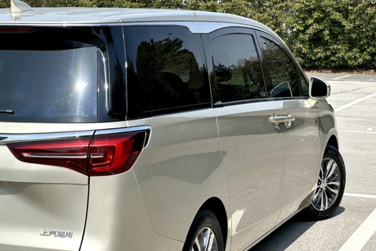 Used Buick GL8 2022 ES Landtrek 653T Comfort Edition