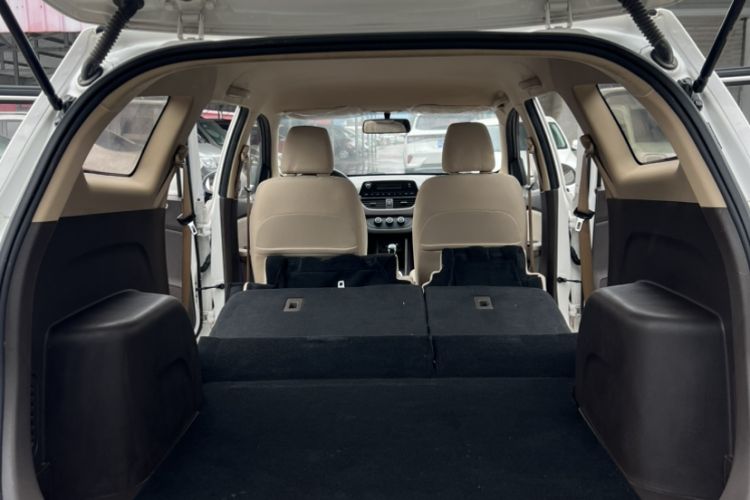 Used Baojun 310W 2017 1.5L Manual Fashion Model China V