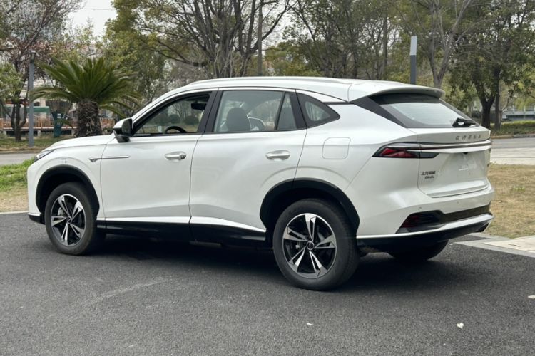 Used Roewe D5X DMH 2024 135 Luxury Edition